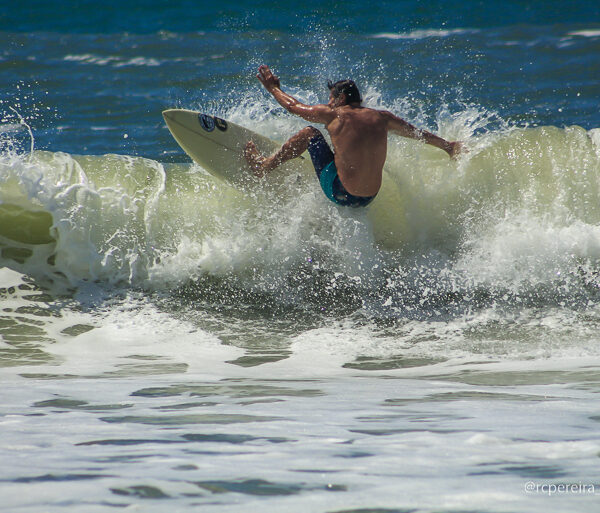 Fotos RC Pereira fotografo em 4 Ilhas Bombinhas-Surf Galera Local--104