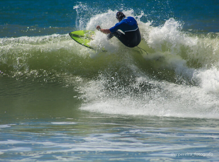 Fotos RC Pereira fotografo em 4 Ilhas Bombinhas-Surf Galera Local--116