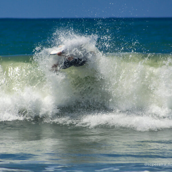 Fotos RC Pereira fotografo em 4 Ilhas Bombinhas-Surf Galera Local--133