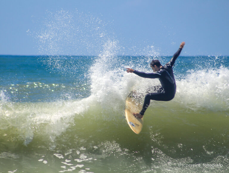 Fotos RC Pereira fotografo em 4 Ilhas Bombinhas-Surf Galera Local--98