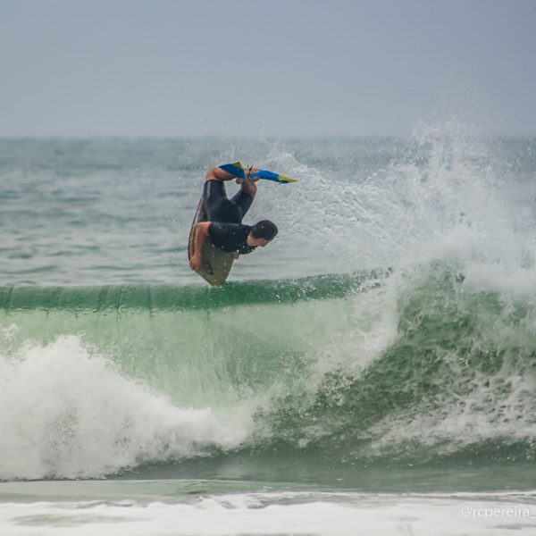 Fotos RC Pereira fotografo em 4 Ilhas Bombinhas-Surf Galera Local--15